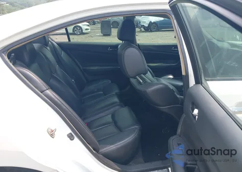 2014 Nissan Maxima 3.5 Sv z USA, uszkodzony, nr VIN 1N4AA5AP5EC451253